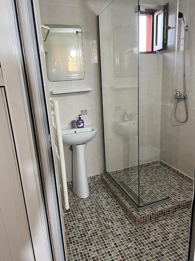 Hotel Monte Carlo Питещ Екстериор снимка